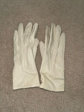Vintage Fownes Leather Gloves Cream Perforated Driving Gloves Size 7